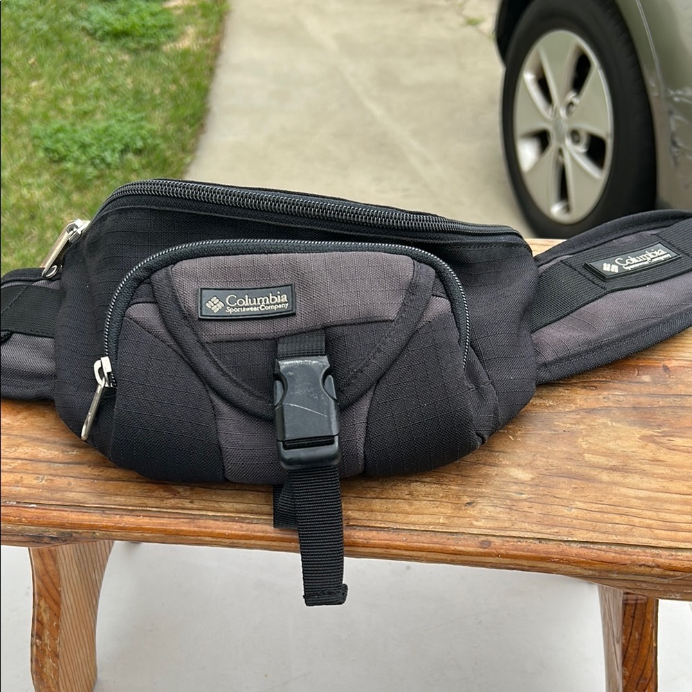 Columbia Fanny pack